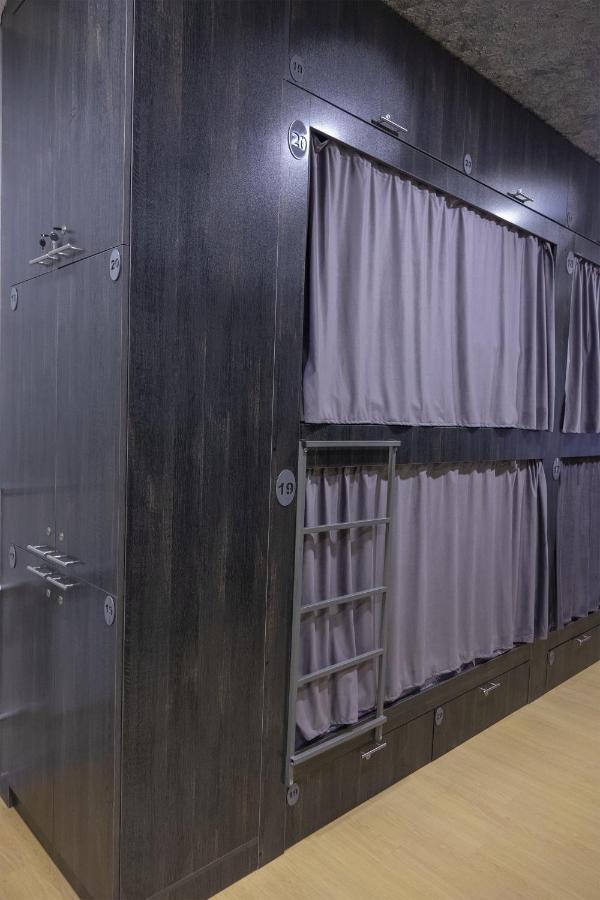 Midcity Hostel 예레반 외부 사진