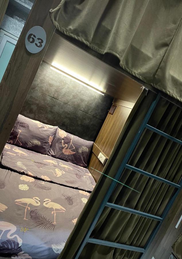 Midcity Hostel 예레반 외부 사진